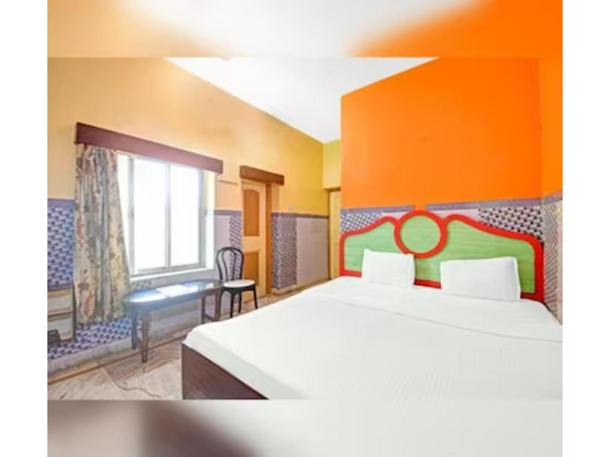 Goroomgo Indranil Digha 3*