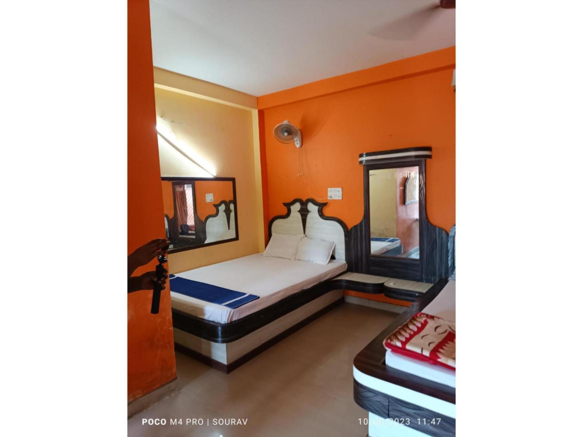 Goroomgo Indranil Digha 3*