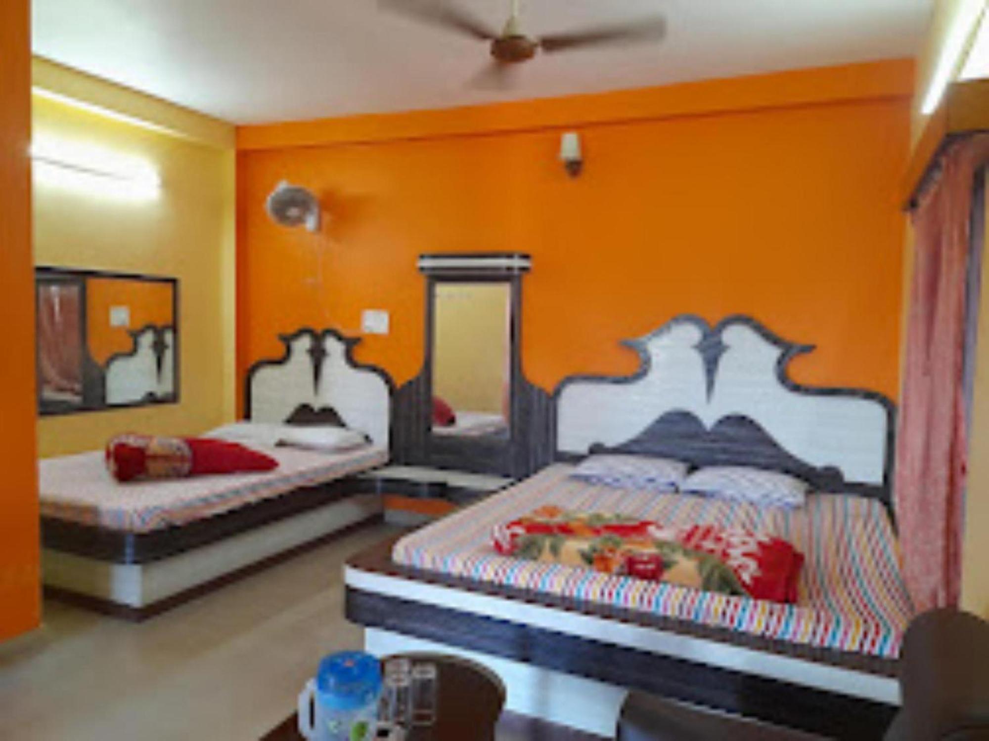 Goroomgo Indranil Digha Hotel